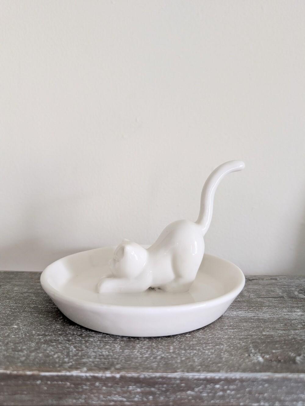 Cat Ceramic Jewelry Dish/Ring Tray‎ 5.5" Dia.
